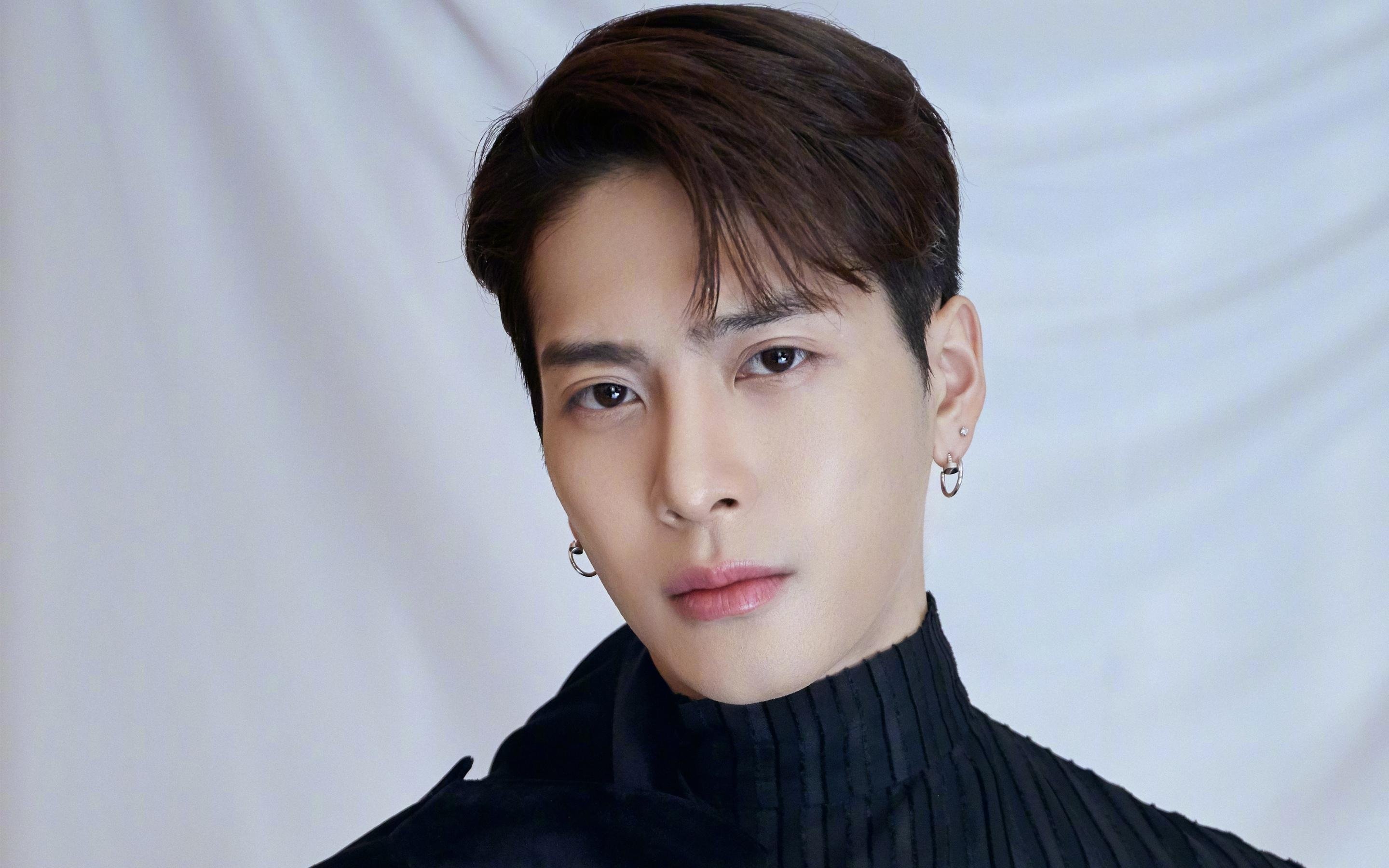 Jiu You-快船险胜尼克斯，系列赛焦点战中乔治三分雨不断，快船签约乔治