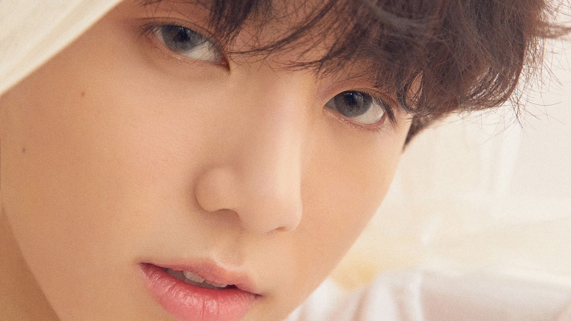 曼联球迷横幅致敬退役传奇球星,曼联退役球衣号码